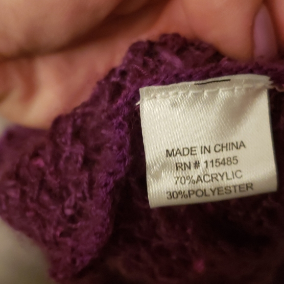 Scarves - Picture 2 of 4